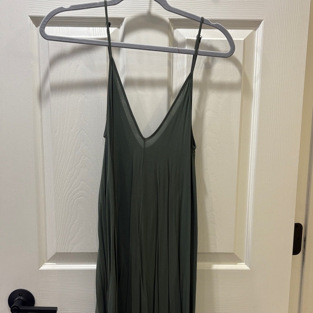 Elan Forest Green V-Neck Spaghetti Strap Flowy Dress/Coverup